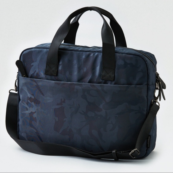 American Eagle Outfitters Grey Camo Messenger Bag - Picture 1 of 2